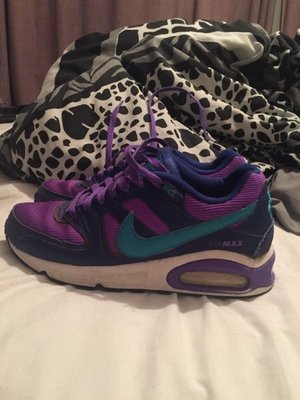8 - ex gf nike air max and shox to be destroyed by girls.jpg