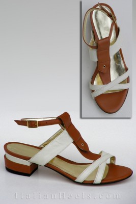 This sandals are so cute....